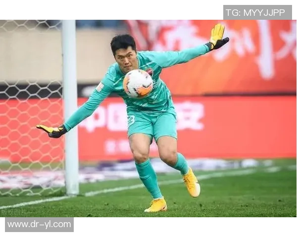 三分4中2！王豪杰功率回暖！但关键时刻被弃用，主帅用人无法看！